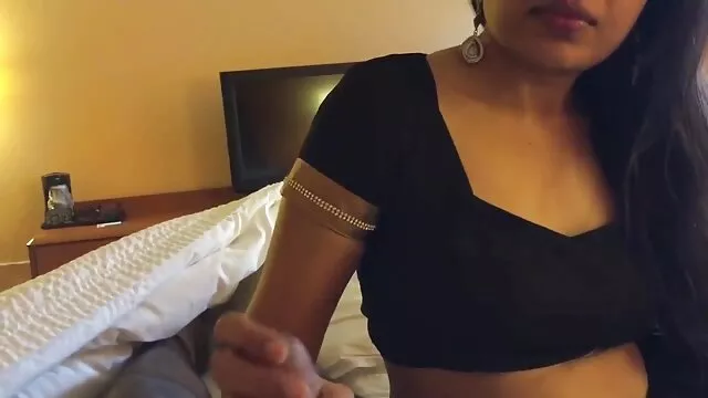 アジアの女をクソ巨大な黒の男は、彼の粒状のクラブに入れ墨を持っています。 アダルト 女性 向け 動画