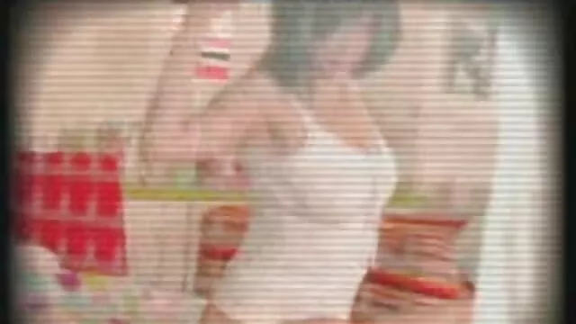 彼女の大きなお尻を持つ蒸し暑い曲線美の赤ん坊は、変態肛門でヨガの練習を終えました。 女 向け エロ 動画 無料