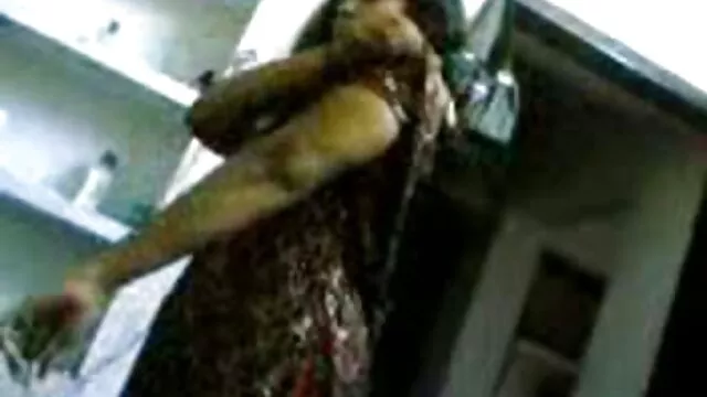 成熟したホヤ暴力torture問くすぐりとマッサージマシンが振動します 女性 の 為 の アダルト 動画