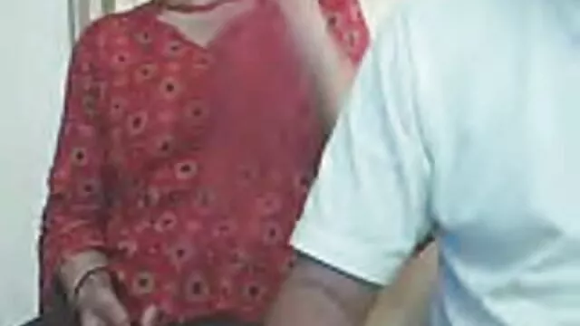 女の子は情熱的に甘いlをなめます。 アダルト 女性 用 無料 動画