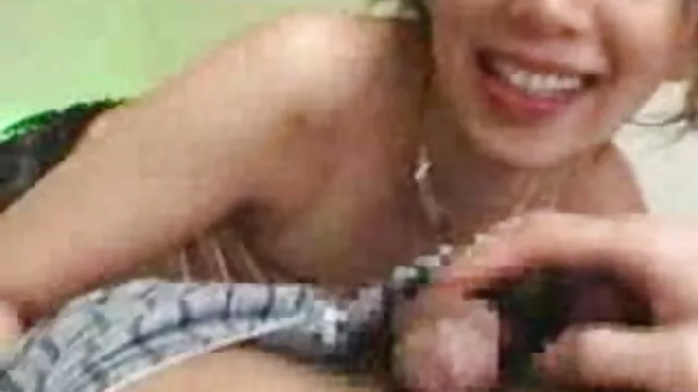 彼女はそれがハードファック男のコックになることを知っているので、ブロンドの熟女も、ポルノを示す前に彼女の猫を剃った、それは彼女がそこに着 女性 向け 無料 エロ 画像