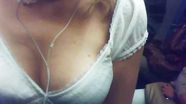 それは彼女の隣にこのような男とハンサムがあるときにも、テーブルではありません,彼女は彼女の足で彼のペニスを撫で、文句を言うためにテーブルの下に身を置く,彼女はすぐにそれを吸いたいです,デザートを持っているしたい犬,そして、彼は彼女が世界のすべてを忘れてしまったことを彼女に与えました,性交 無料 アダルト 動画 女性 専用