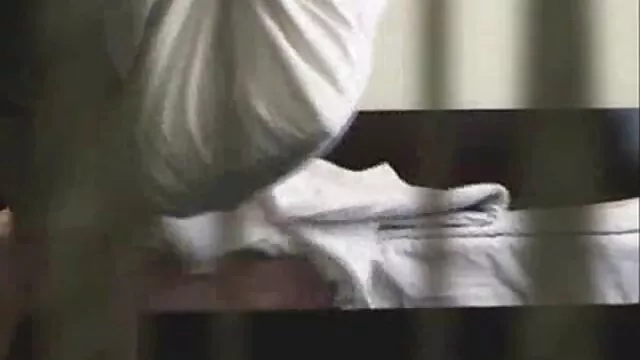 ポルノモデル、エクスタシーのための69画像でベッドの中の美しい女の子。 女子 用 エロ 動画